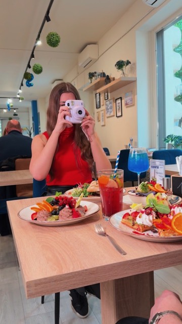 Polaroid brunch